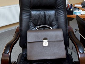 В Салаватском районе директор рынка уволен за попытку усидеть на двух креслах.